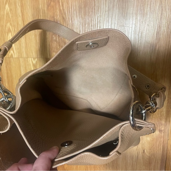 Rebecca Minkoff Darren Leather Shoulder Bag in Beige/Tan, 100% Genuine Leather - Picture 8 of 16